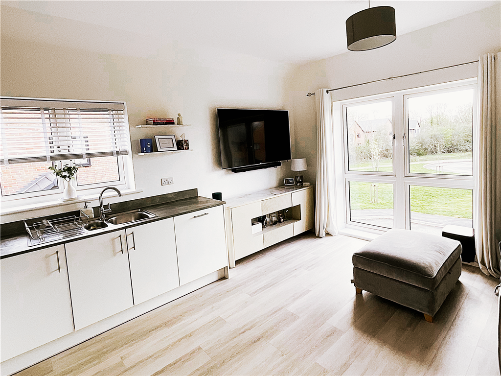 Property photo 2 of 6 Kitchen/Lounge Dining Area