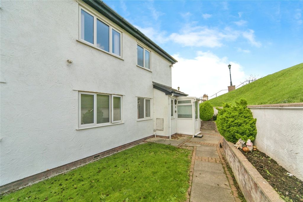 Additional image 17 of 2 bed flat for saleLon Vardre, Deganwy, Conwy LL31