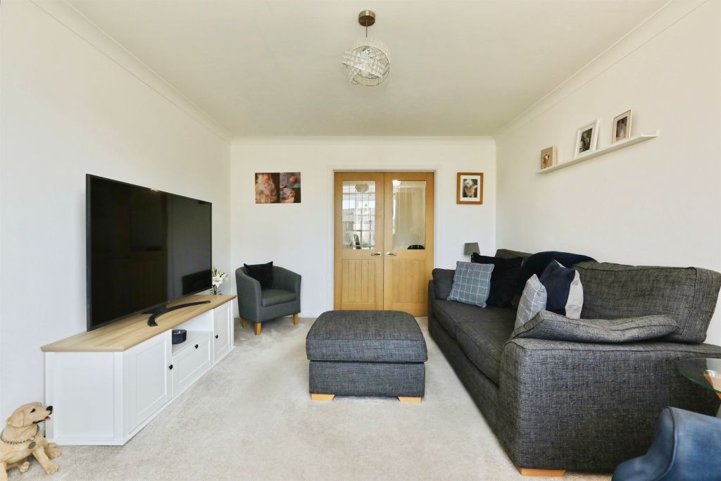 Property photo 3 of 16