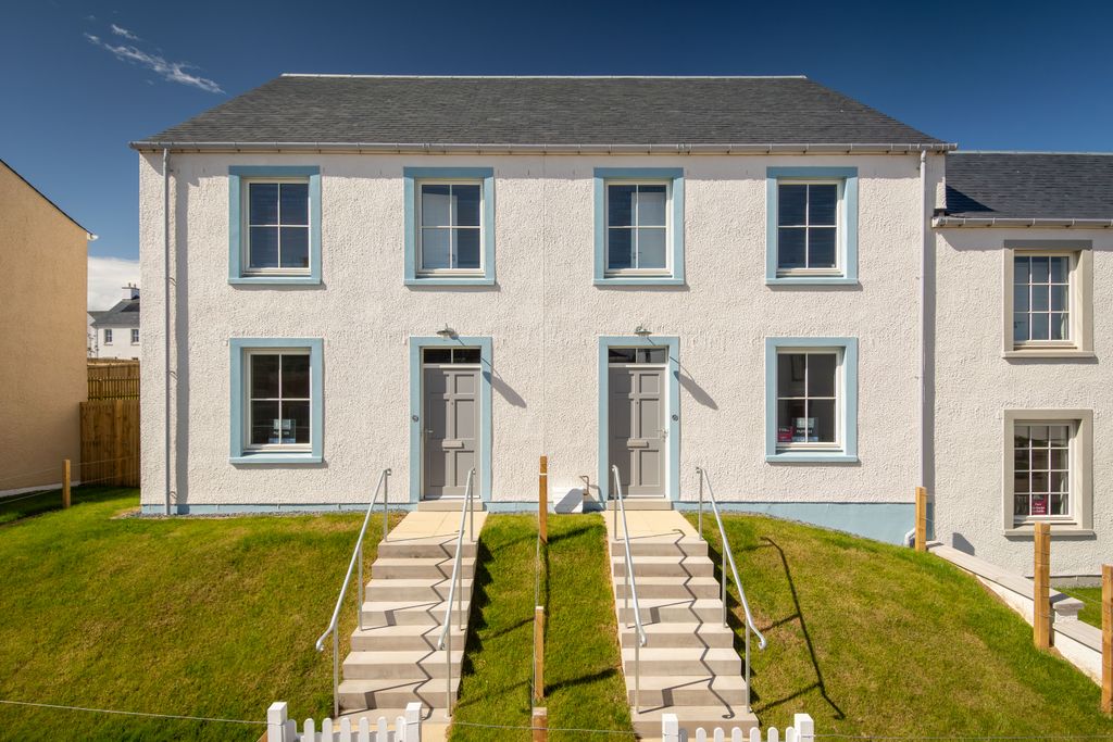 Property photo 3 of 8