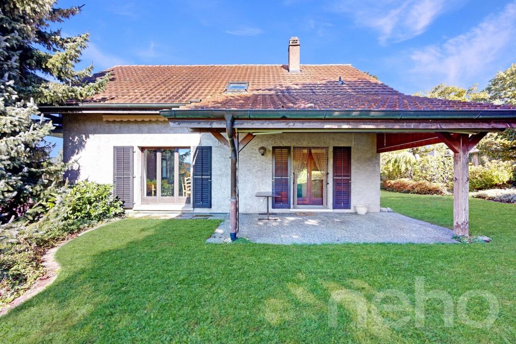 Property photo 3 of 12