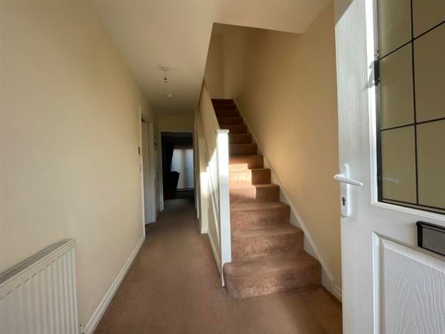 Property photo 2 of 16 Hallway