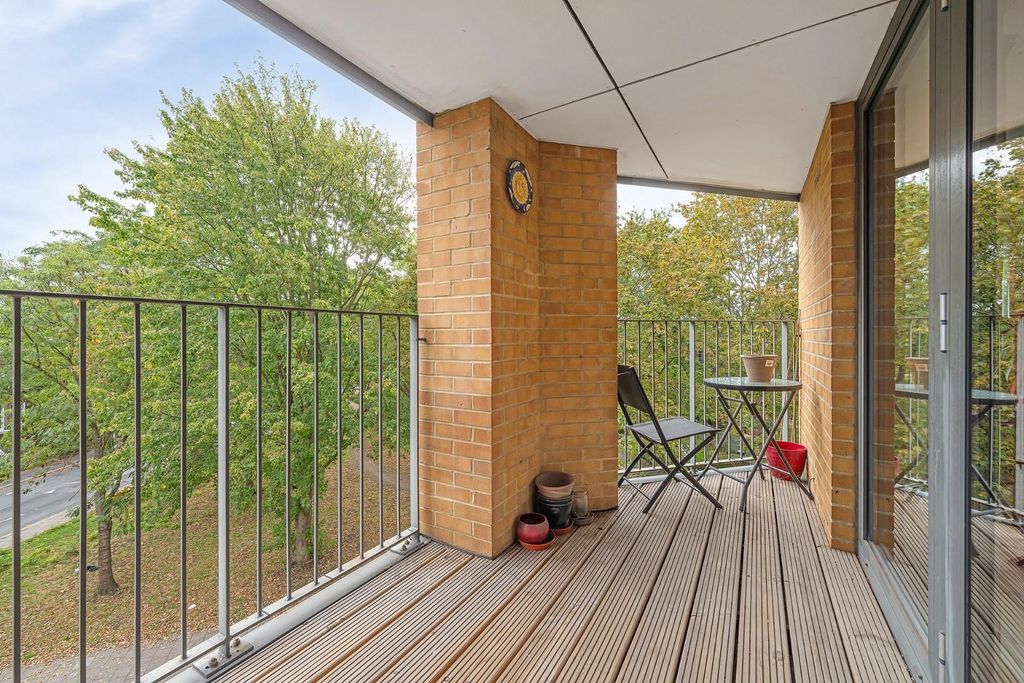 Property photo 2 of 11 Terrace.Jpg