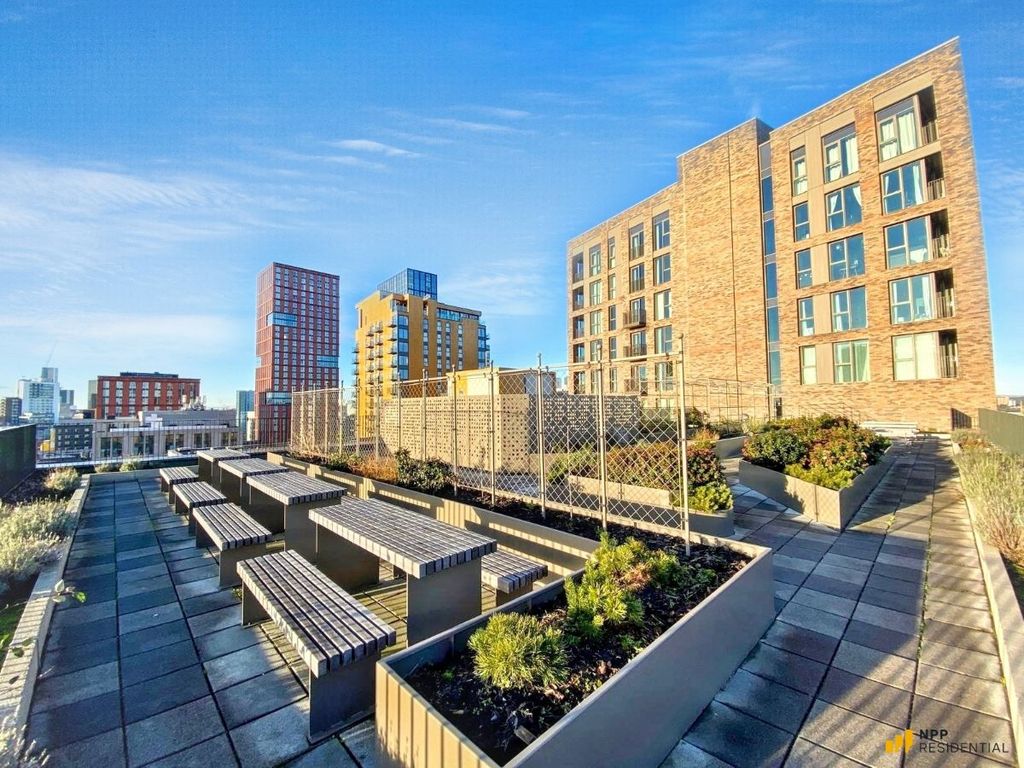 Property photo 3 of 37