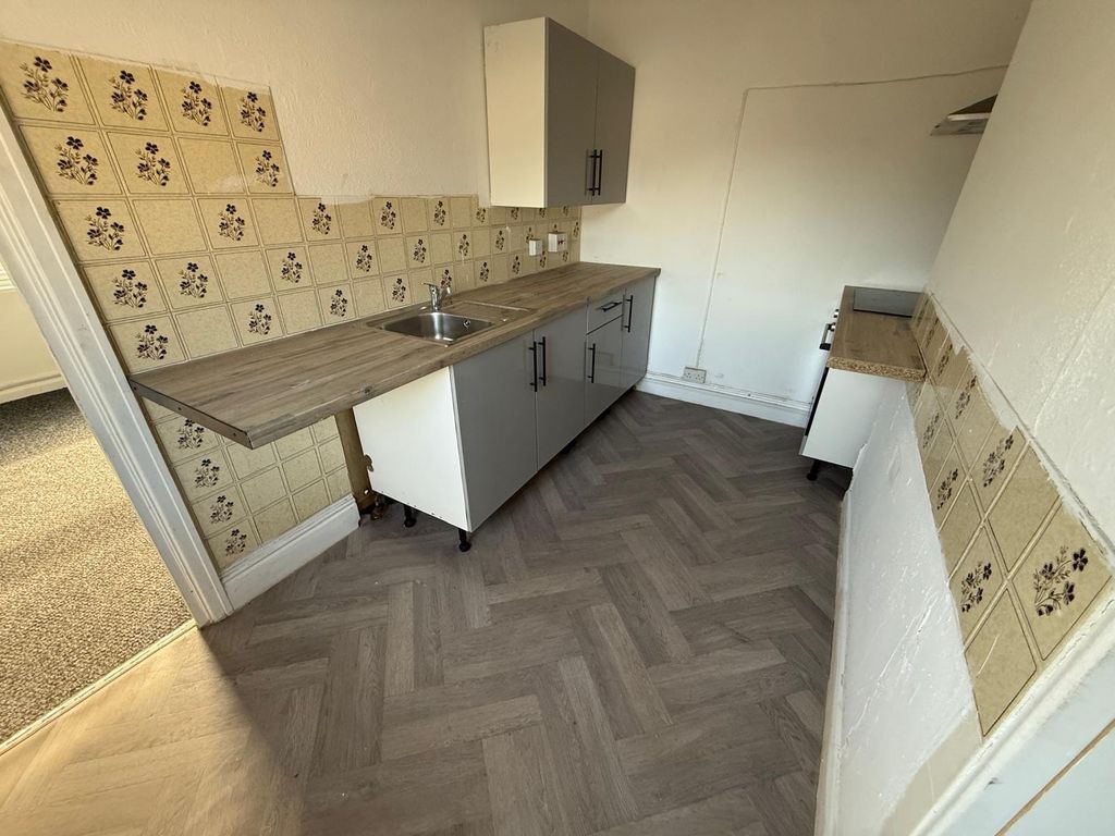 Property photo 2 of 3