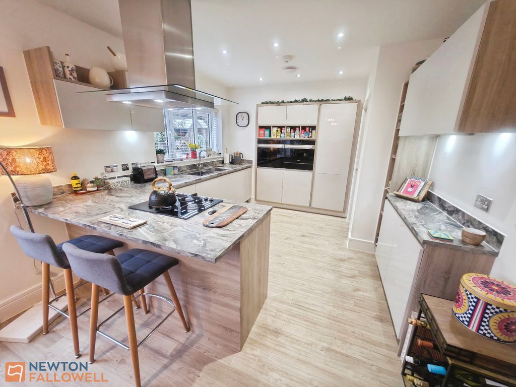 Property photo 3 of 30