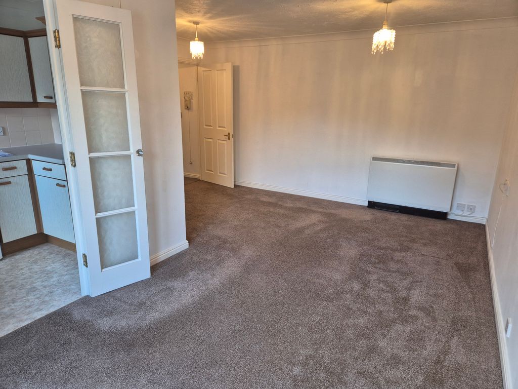 Property photo 3 of 6 Exterior