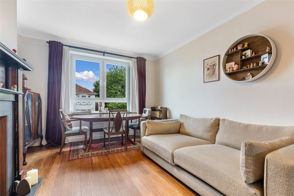 Property photo 2 of 28 Picture No. 02