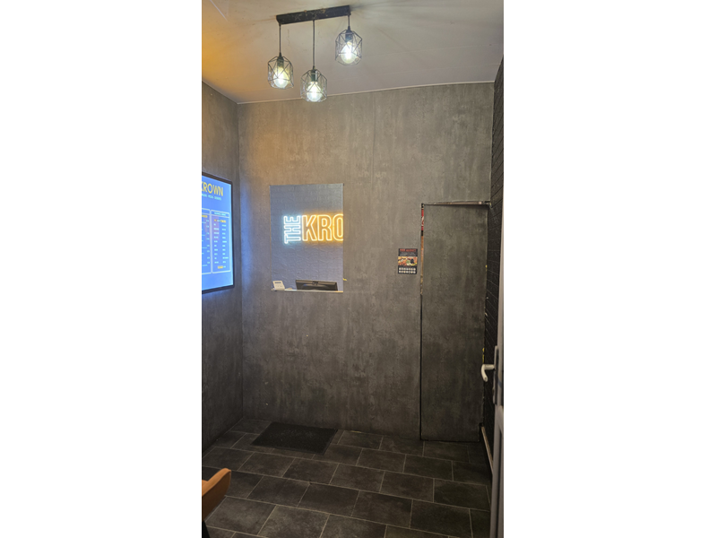 Property photo 2 of 6