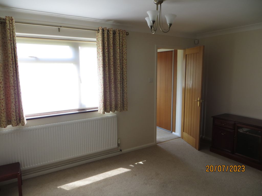 Property photo 3 of 13 Living Room