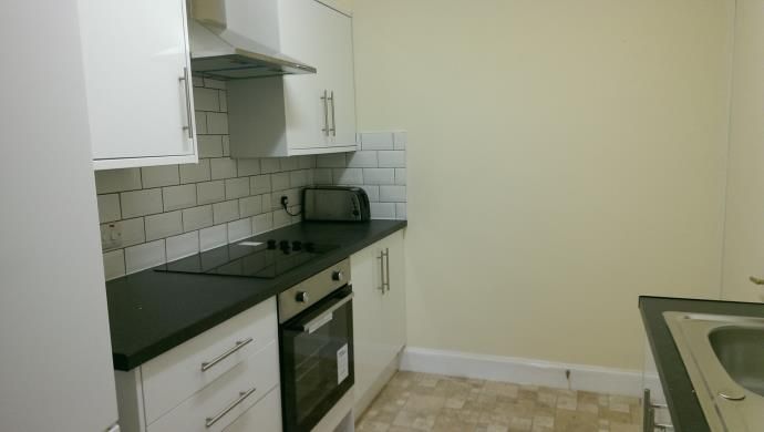 Property photo 2 of 17 Kitchen