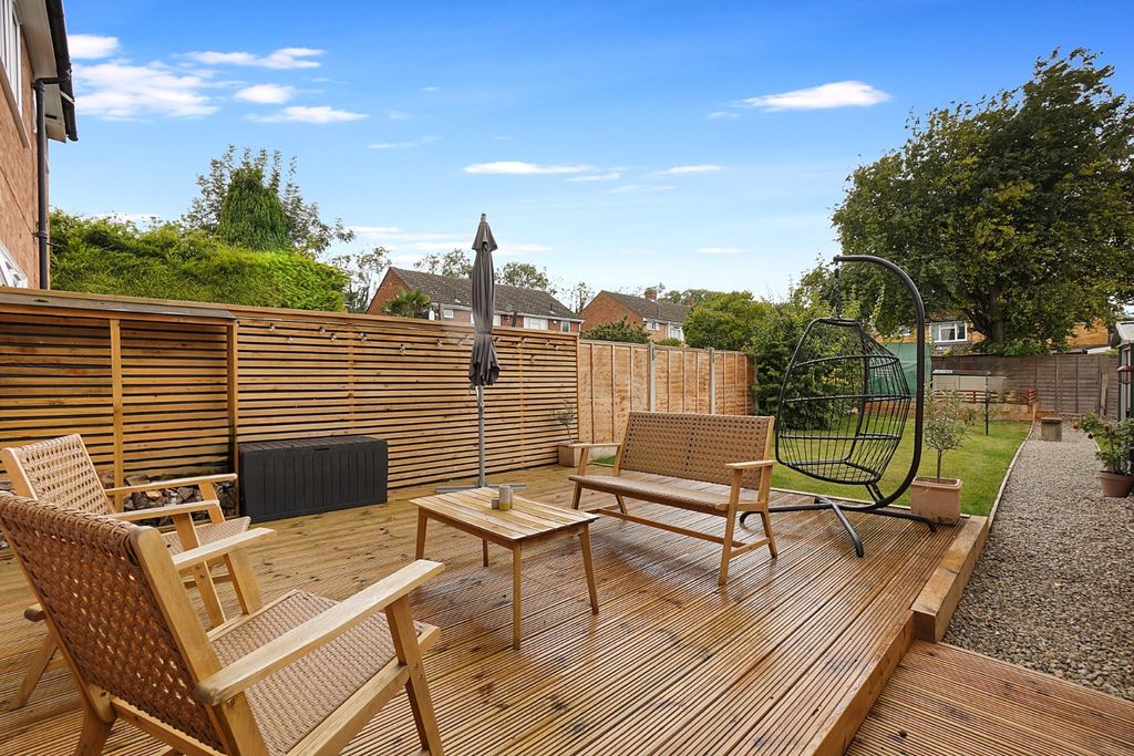 Property photo 2 of 16 4470686
