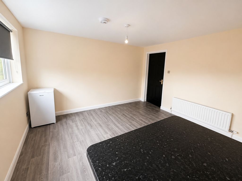 Property photo 2 of 6 Picture No. 03