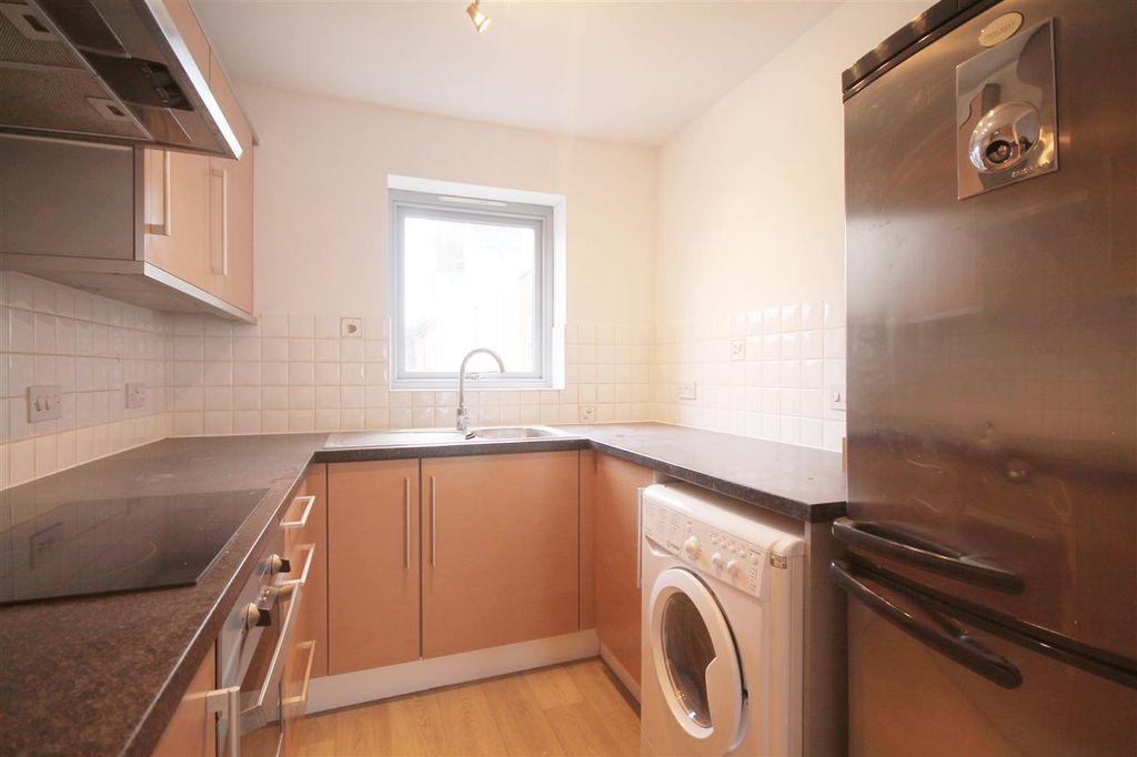 Property photo 2 of 5