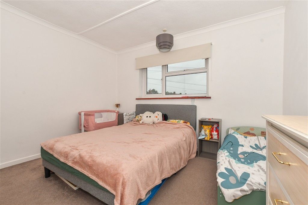 Property photo 3 of 6 Bedroom 1
