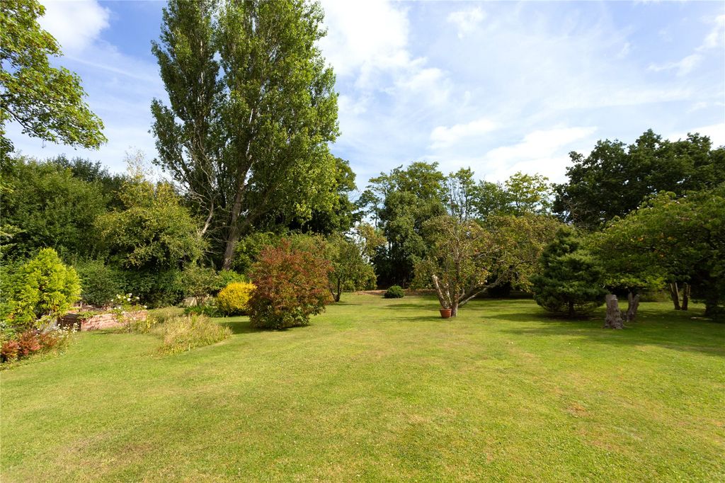 Property photo 2 of 27 Photos