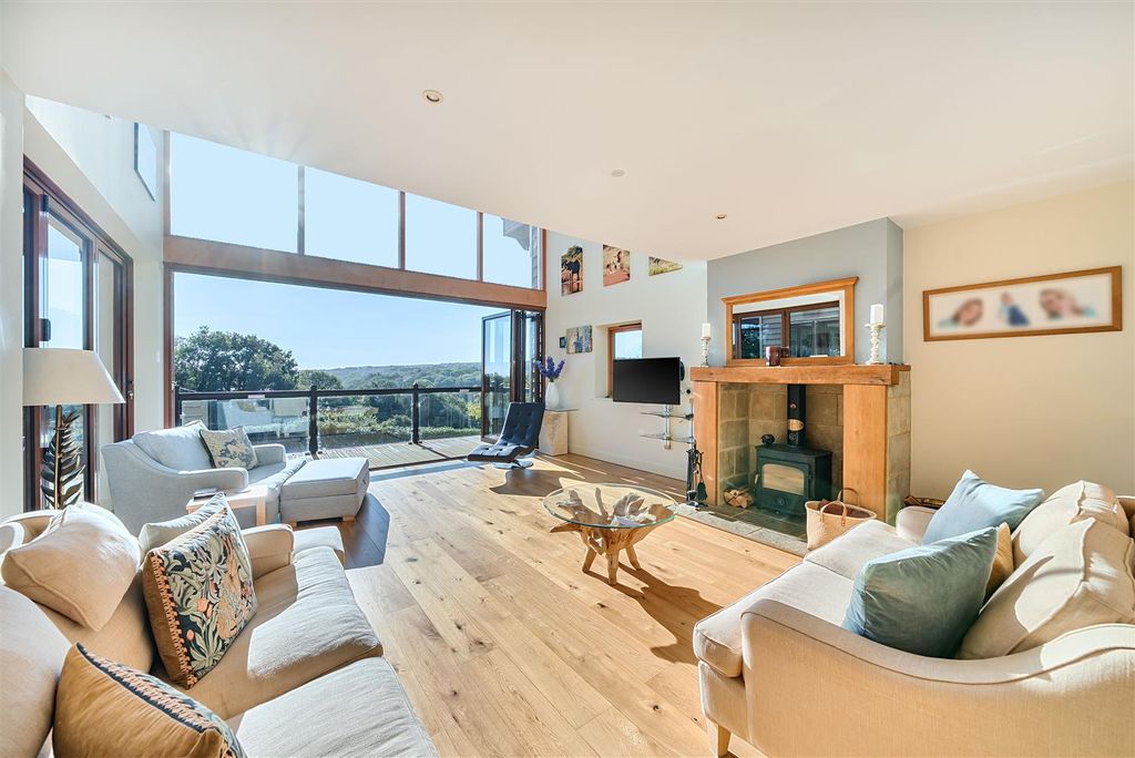 Property photo 2 of 24 Reception Room