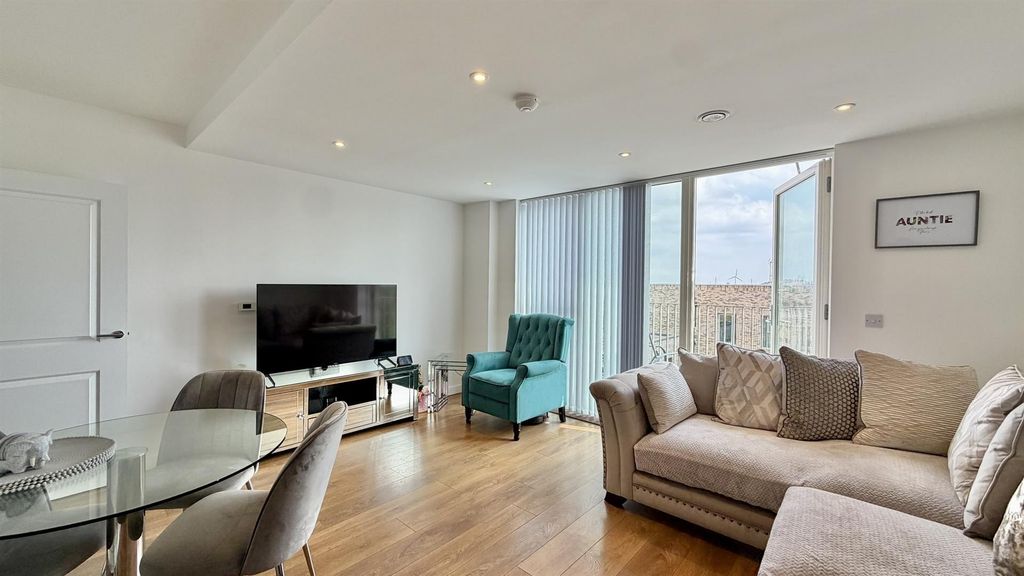 Property photo 1 of 11 New Build For Sale 1Bed For Sale By Barrain London
