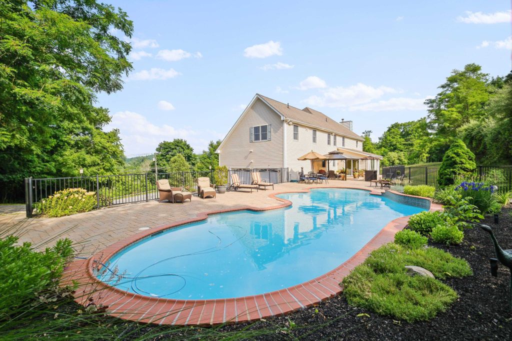 Property photo 2 of 30 <Alttext/>