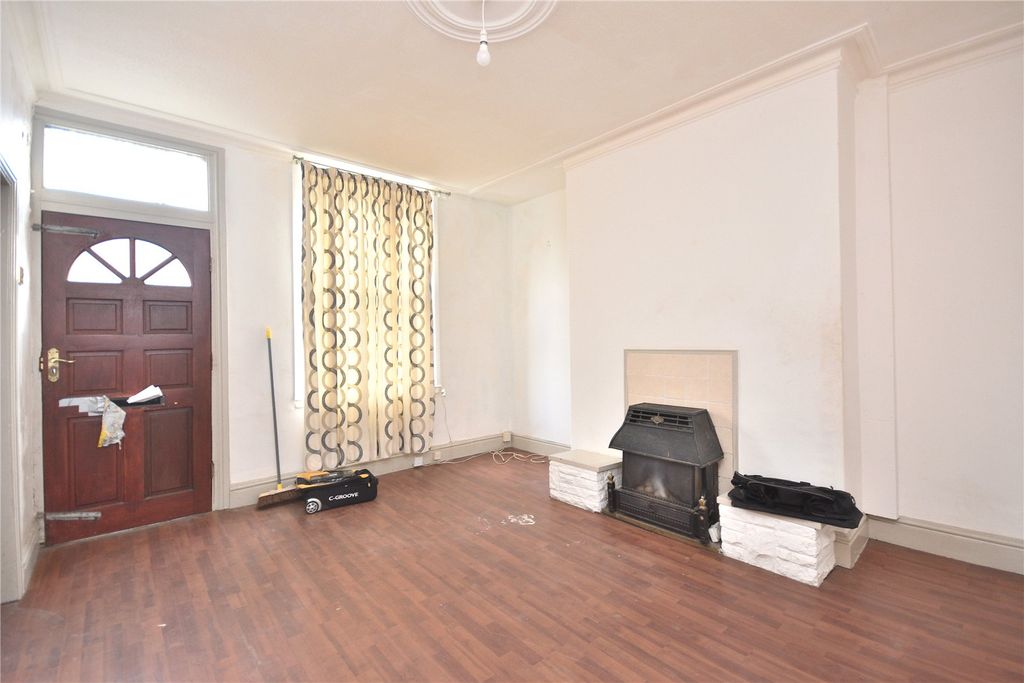 Property photo 2 of 7 Picture No. 01