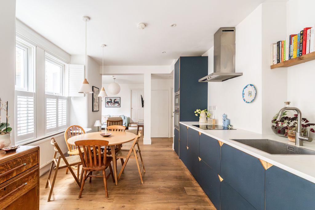 Property photo 3 of 13