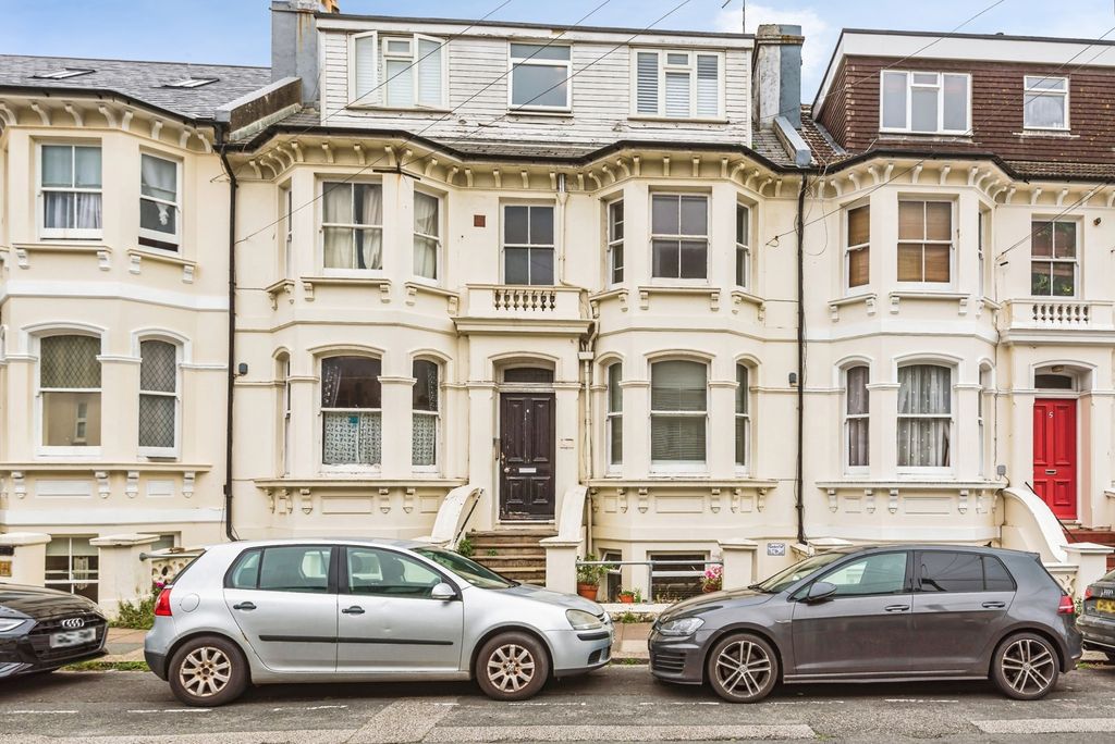 Property photo 1 of 19 Pbox-Img.Jpg