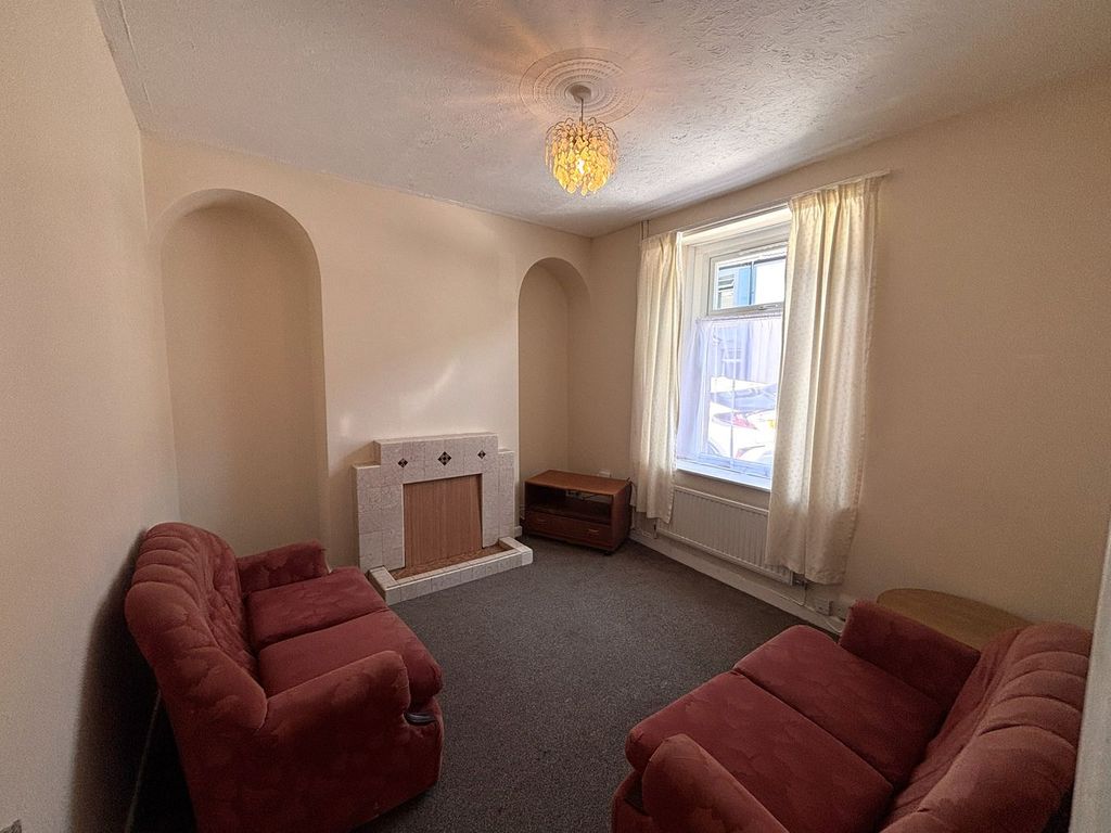Property photo 3 of 13