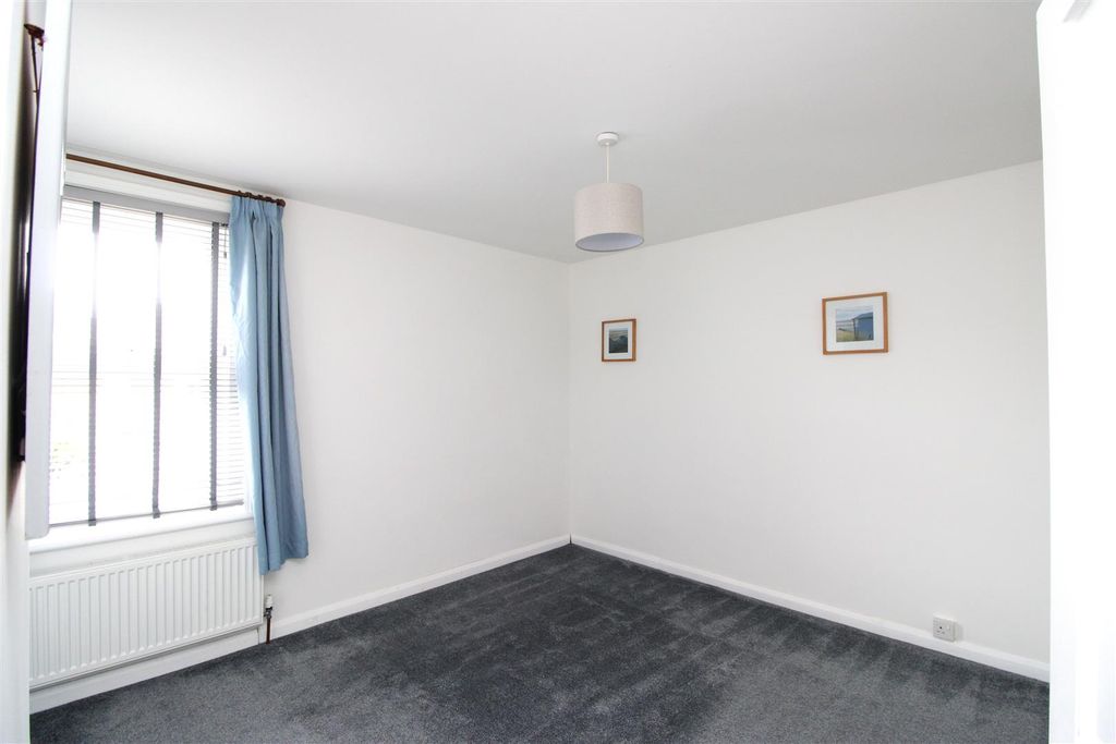 Property photo 2 of 11 Img_4627.Jpg