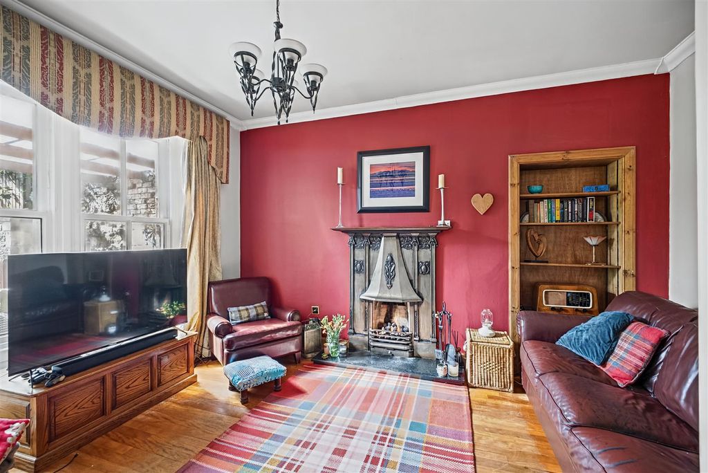 Property photo 3 of 32 Kirk Street-17.Jpg