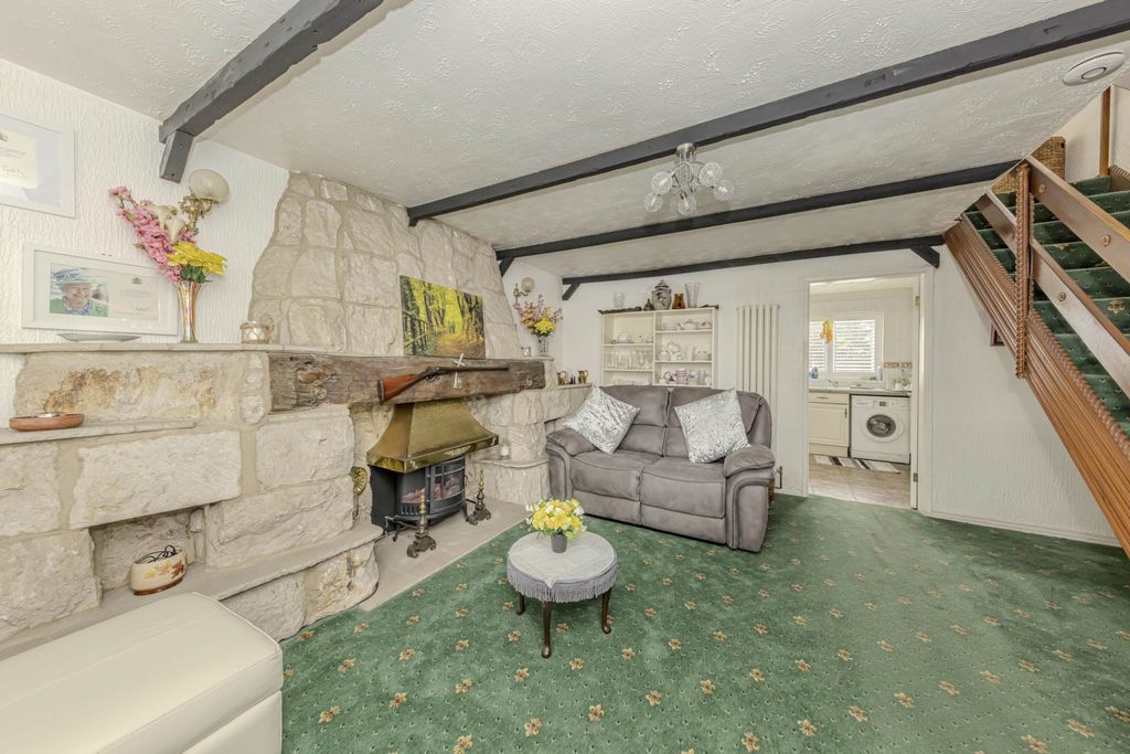 Property photo 3 of 31