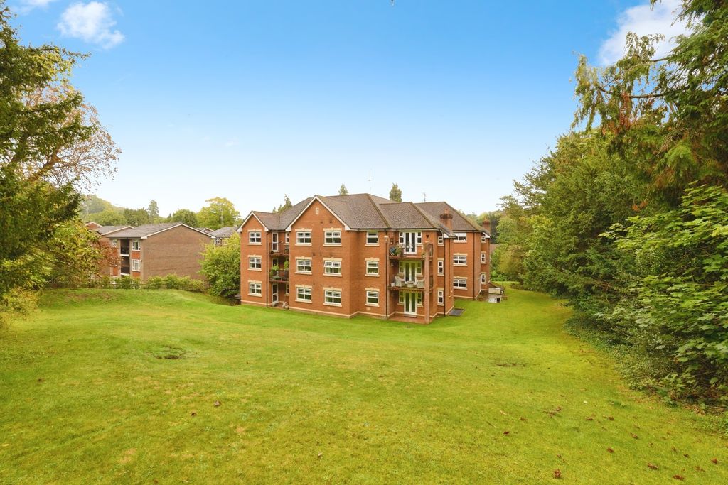 Property photo 2 of 17 Photo