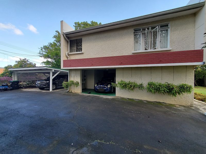 Property photo 2 of 26