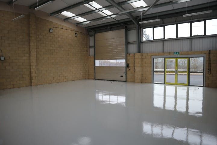 Property photo 3 of 5 Oxford Road Industrial Estate Unit 9 Warehouse 1.Jpg