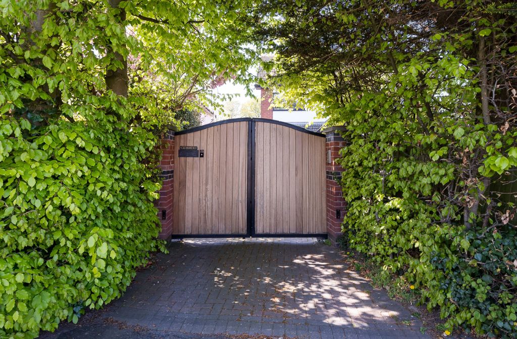 Additional image 39 of 5 bed detached house for saleWhitby Lane, Chester CH1
