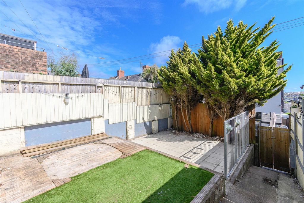 Property photo 2 of 19 Rear Garden