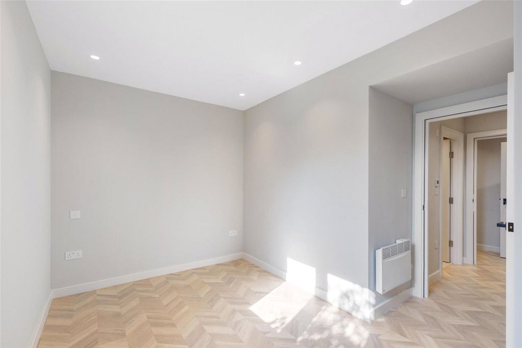Property photo 3 of 13 Picture No. 04
