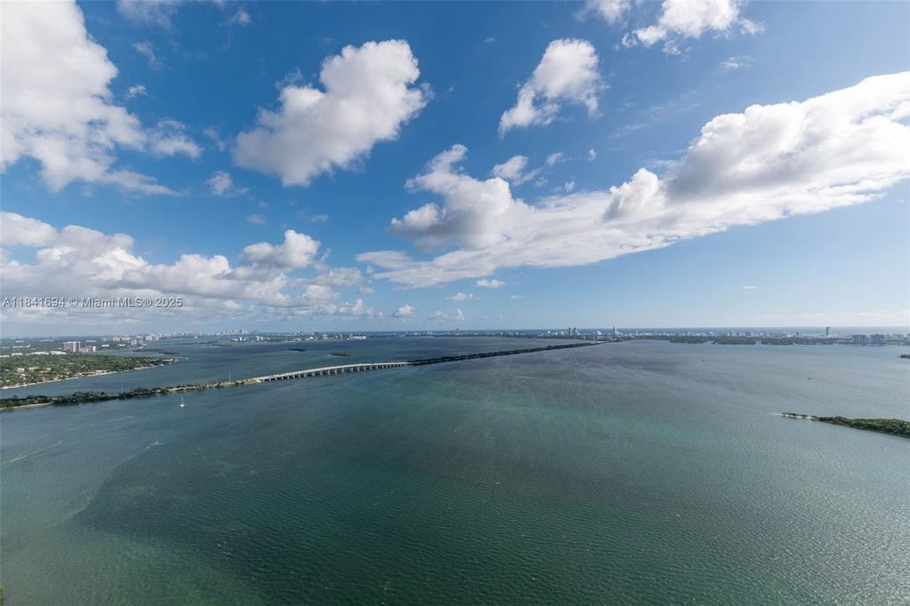 Property photo 1 of 31