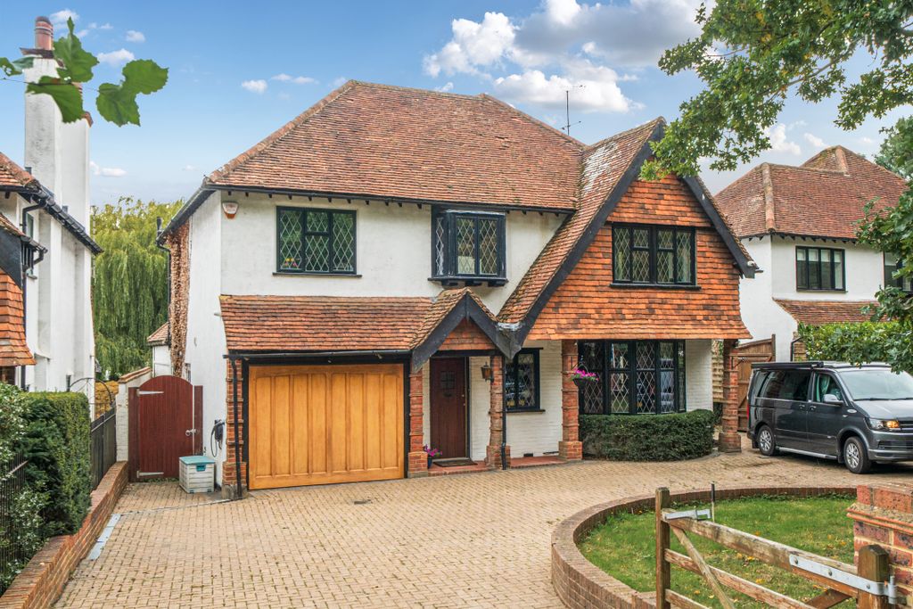 Property photo 1 of 17