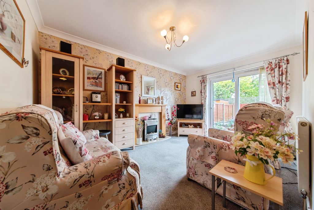 Property photo 2 of 16