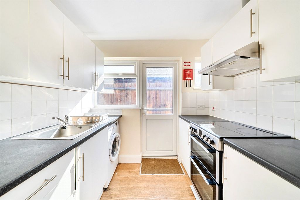 Property photo 2 of 20 Kitchen