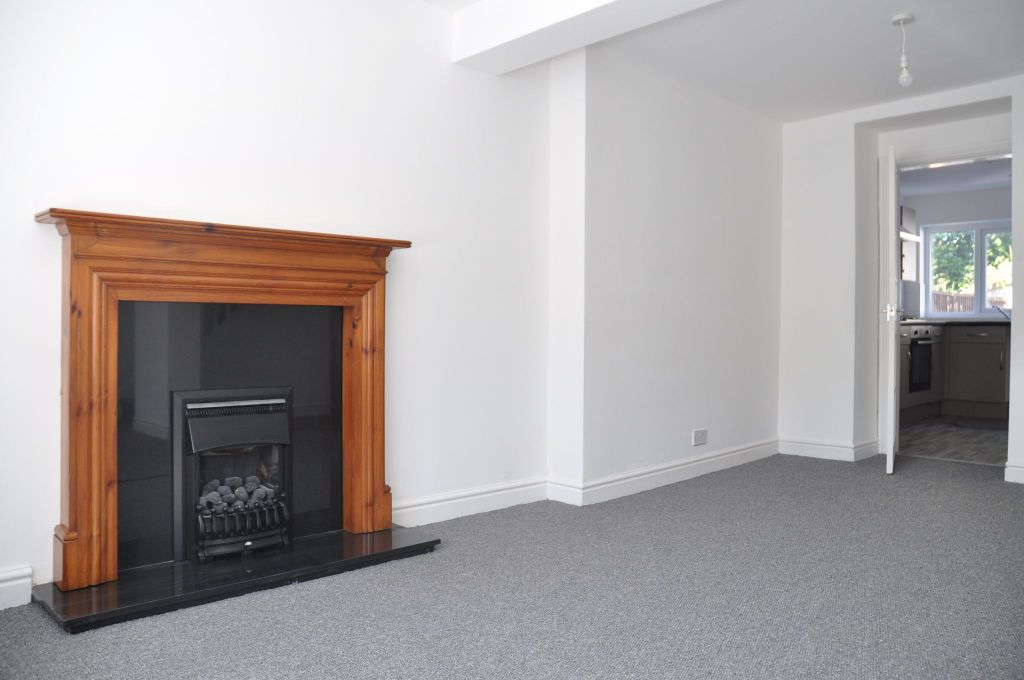 Property photo 2 of 13 Lounge