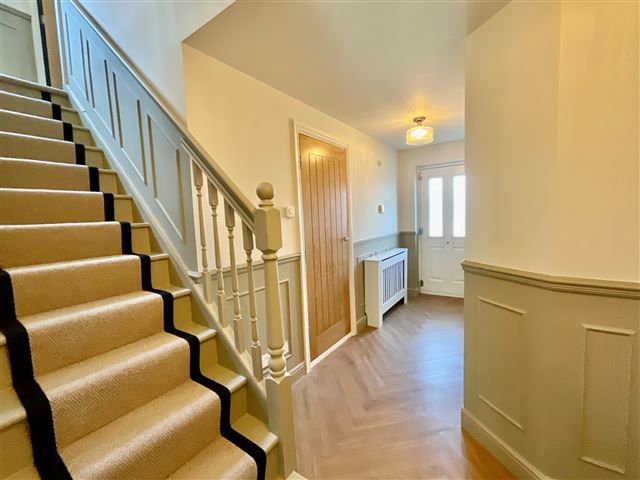 Property photo 3 of 21 Entrance Hallway