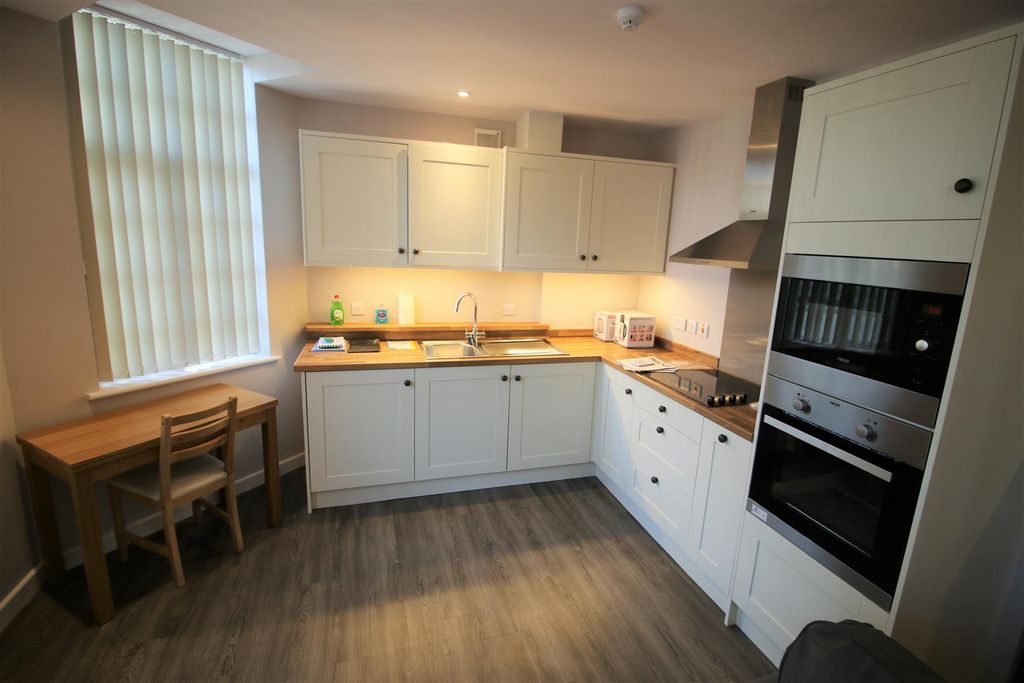 Property photo 2 of 6 Property Photo