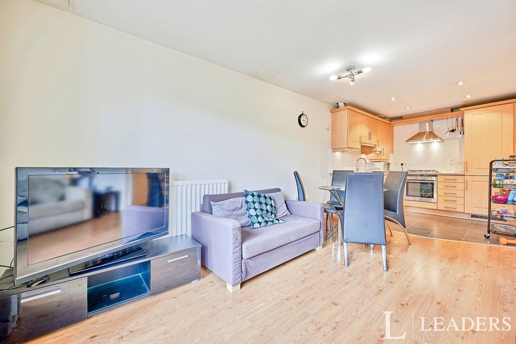 Property photo 2 of 19 Pbox-Img.Jpg