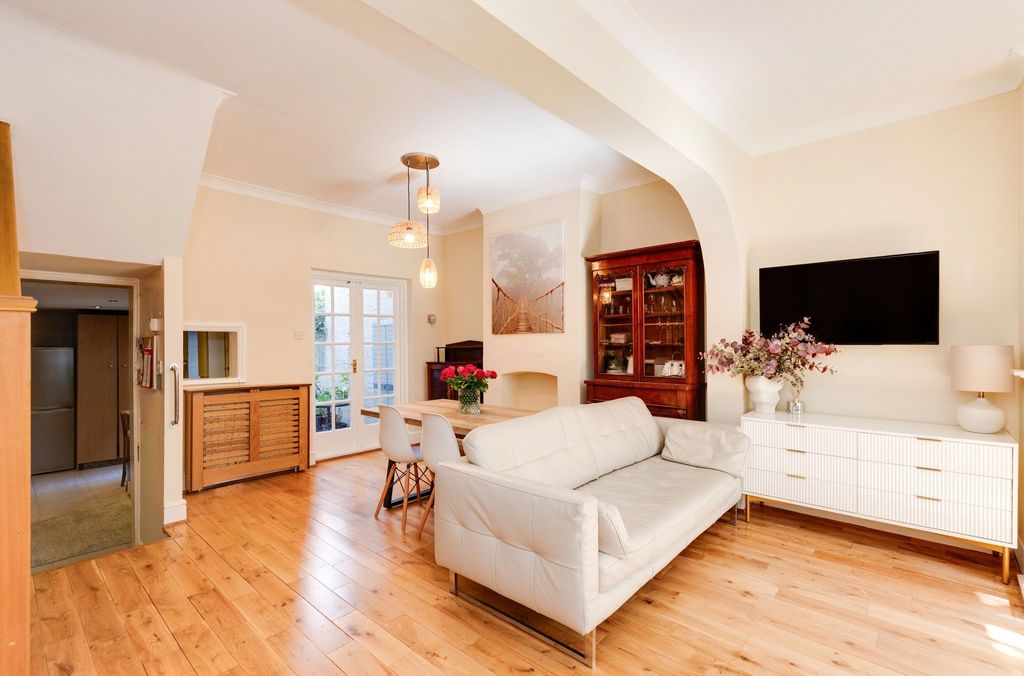 Property photo 3 of 14 Picture No. 20