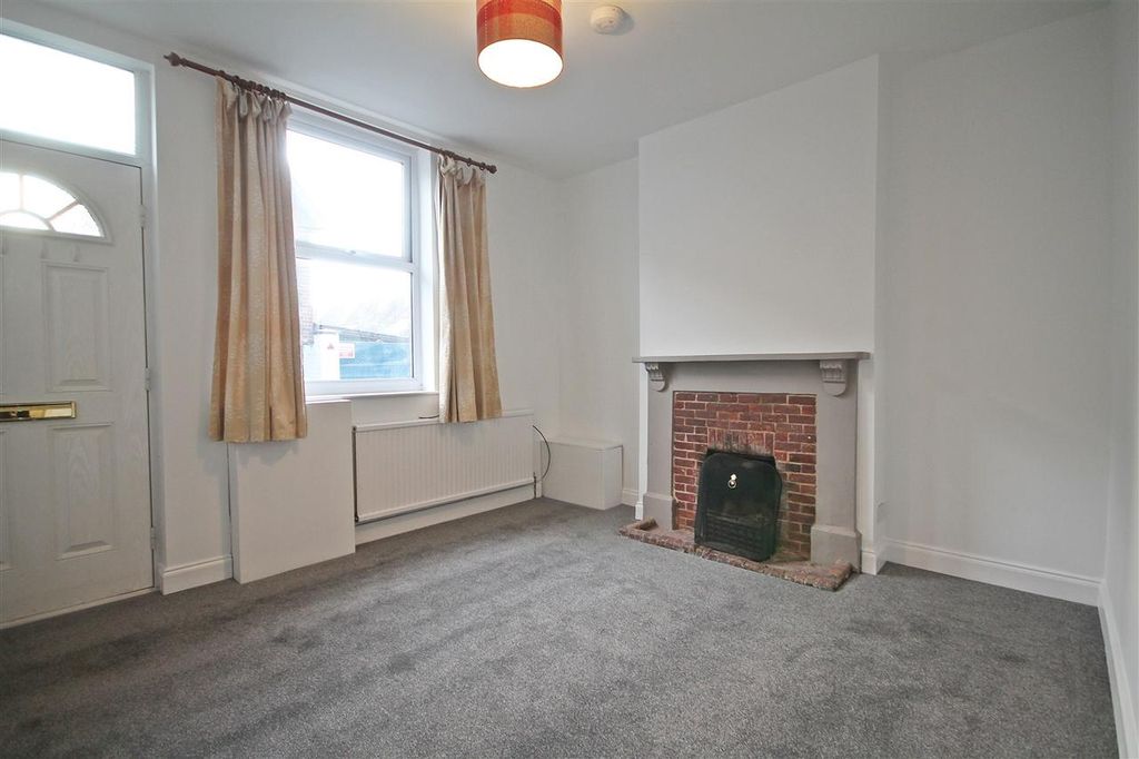 Property photo 2 of 13