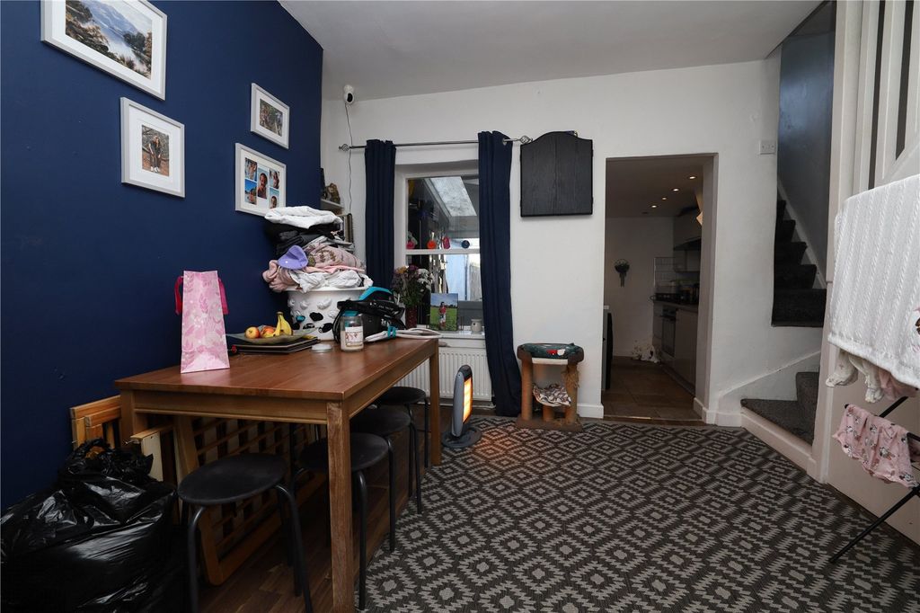 Property photo 3 of 8 Picture No. 06