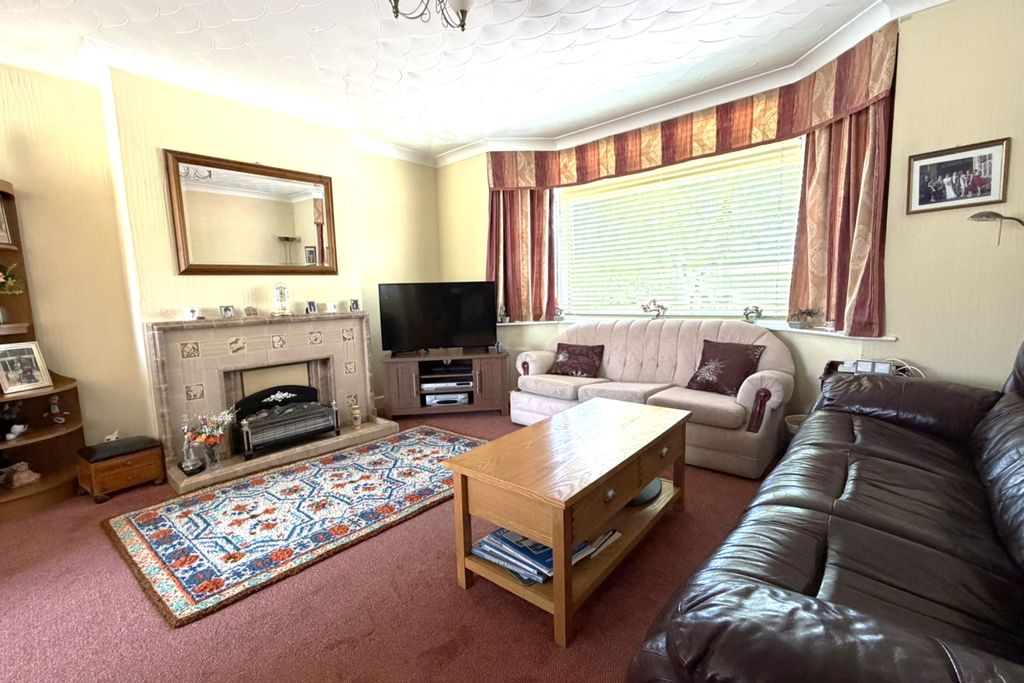 Property photo 2 of 18 Gallery