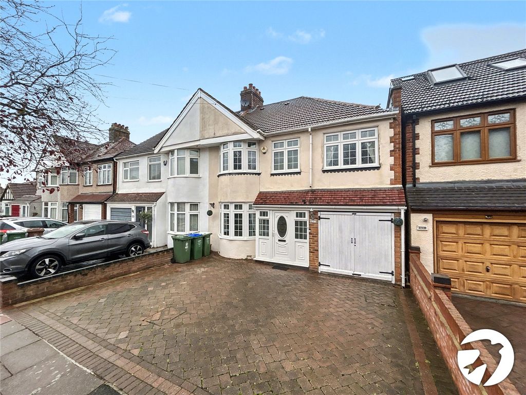 Property photo 1 of 44 Picture No. 44