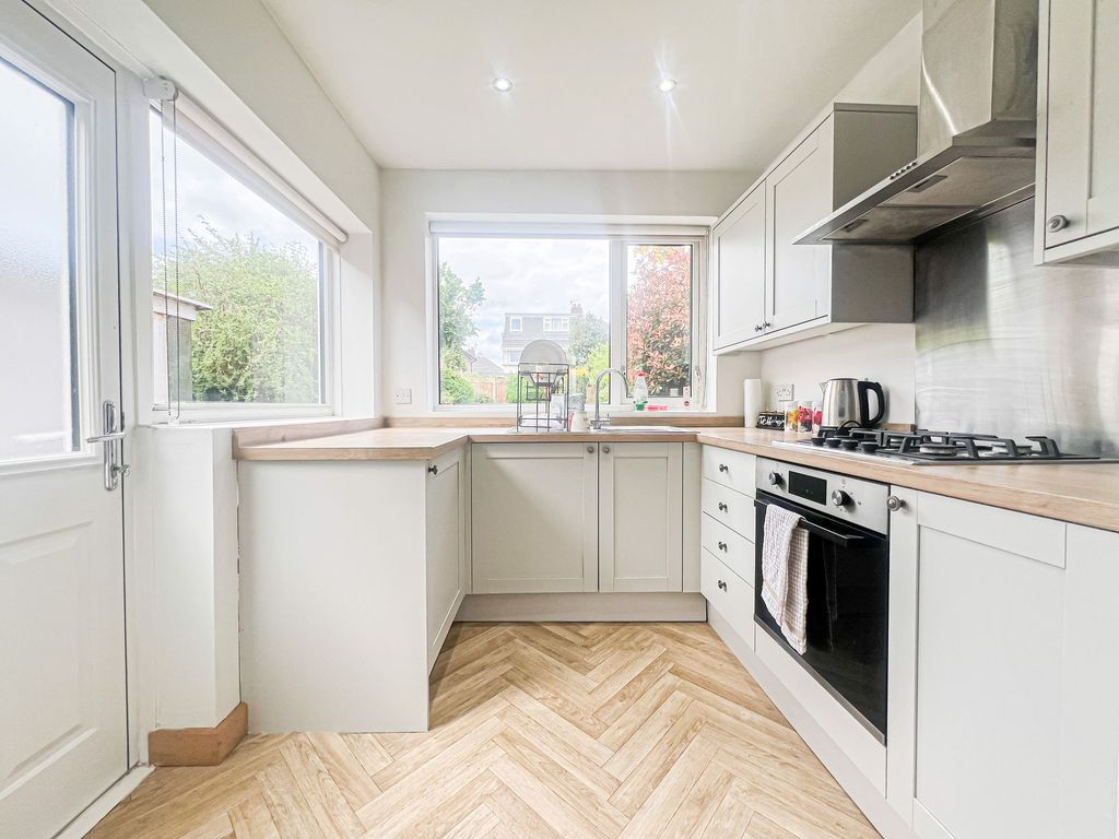 Property photo 2 of 17 Photo 9